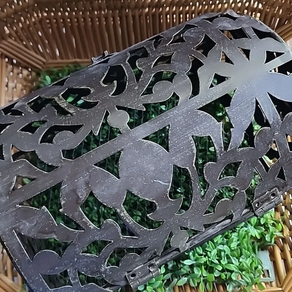 Reticulated Metal Storage Box With Hinged Lid